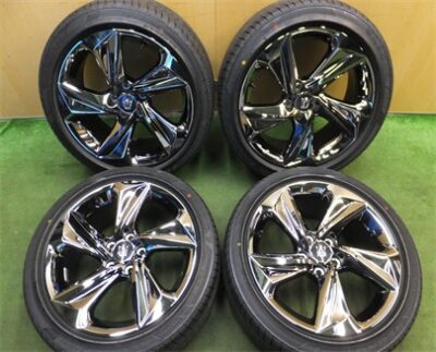 ★新車外し 新型クラウン 220系 17インチ 4本セット 激安・送料安！早い者勝ち！★  新車外し 美品トヨタ 220 クラウン G エグゼクティブ 純正 18in 8J +